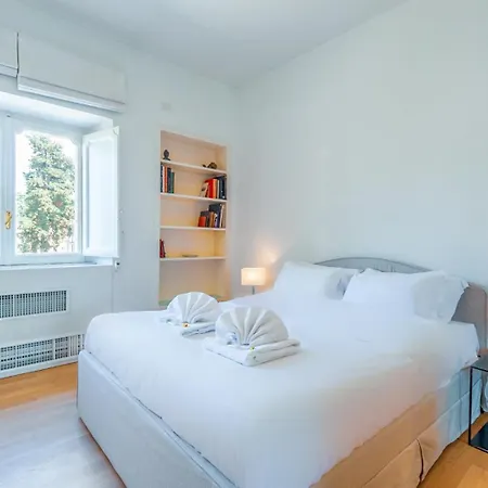 With Magnificent View Apartment